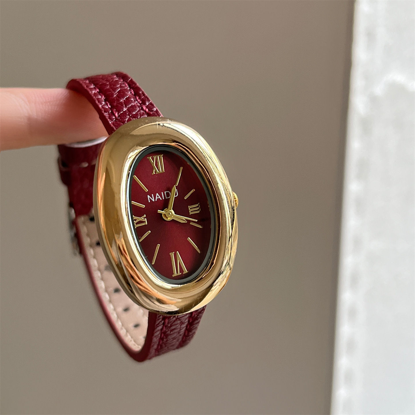 Nowe, piękne, owalne zegarki d – Minimalist Thin Watch recenzja i cena